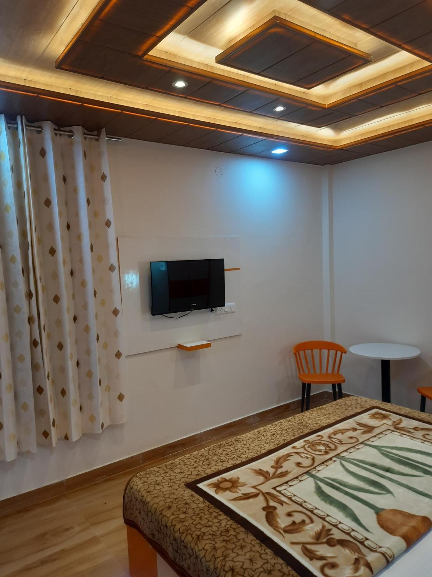 Aagaman Woods Apartamento Shimla Exterior foto